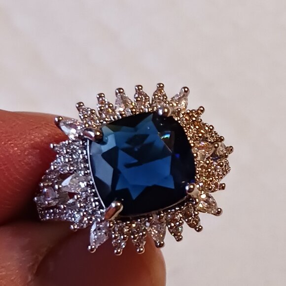 Silver Fashion Blue Tanzanite Halo Statement Ring Size 7 NWOT - Picture 12 of 13